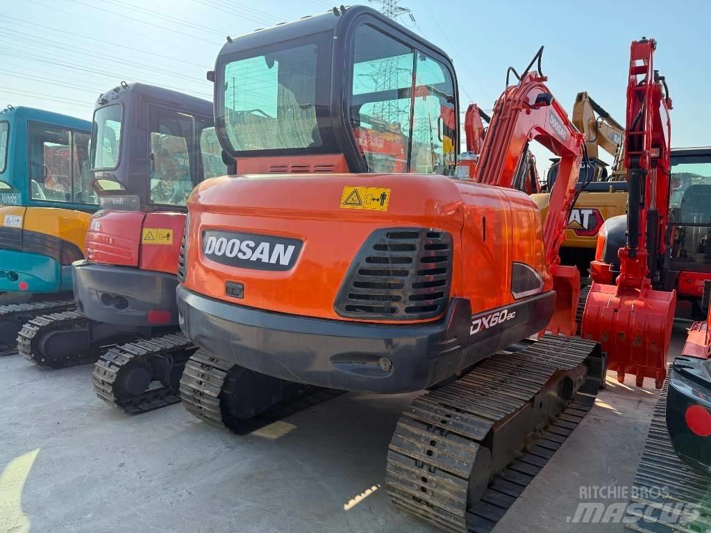 Doosan DX 60 Mini Escavadoras <7t