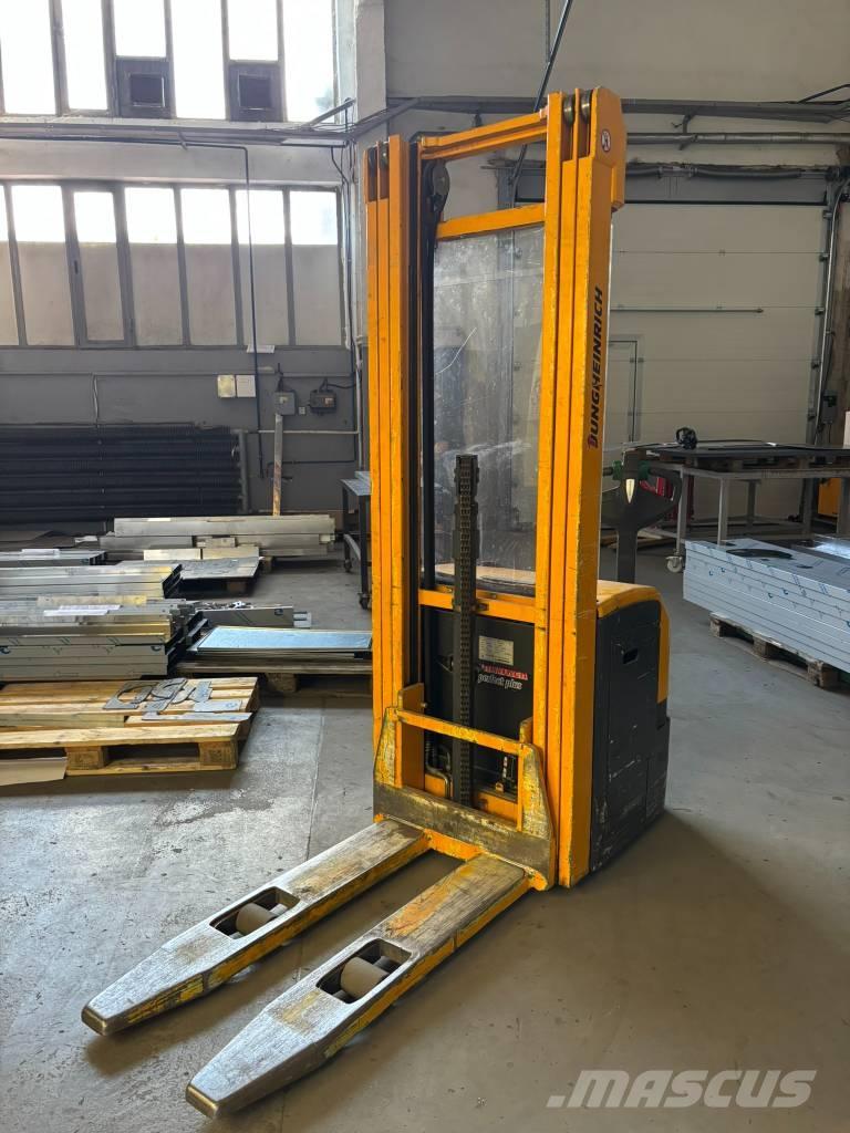 Jungheinrich EJC216 Empilhador para operador externo