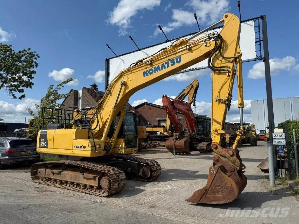 Komatsu PC210LC-8 Escavadoras de rastos