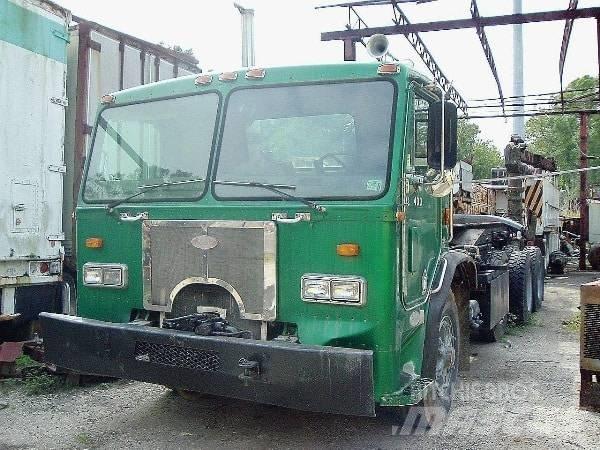Peterbilt 320 Camiões de chassis e cabine