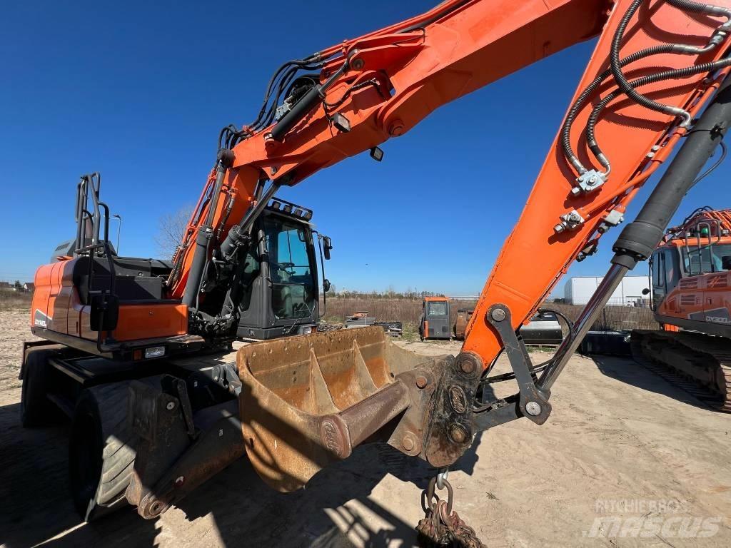 Doosan DX140W-5 Escavadoras de rodas