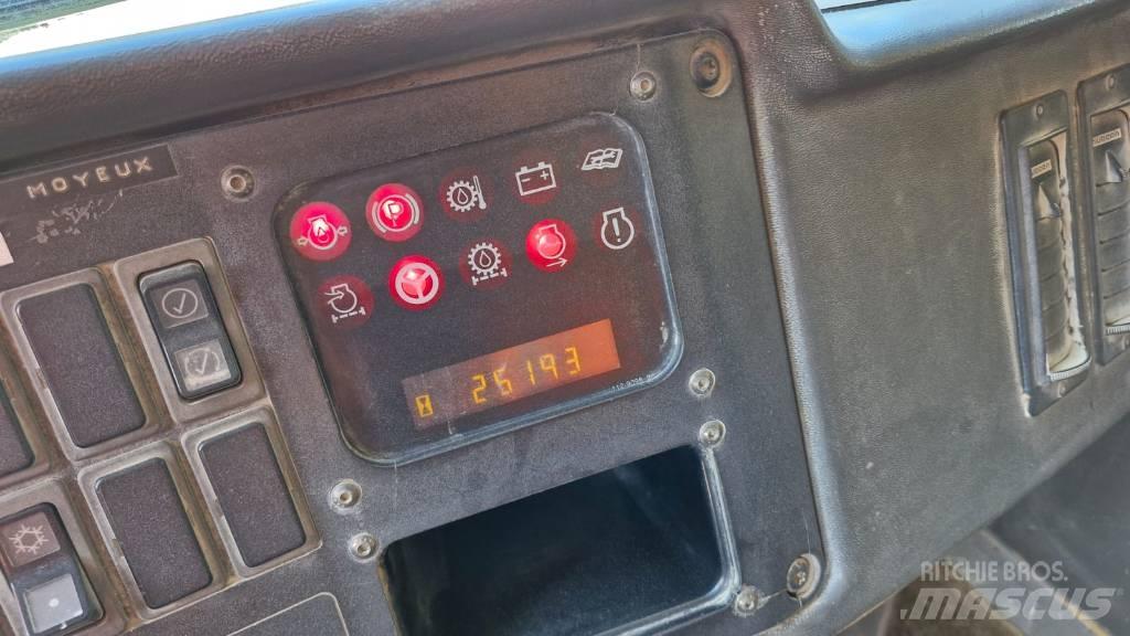 CAT 771D Camiőes dumper basculantes rígidos