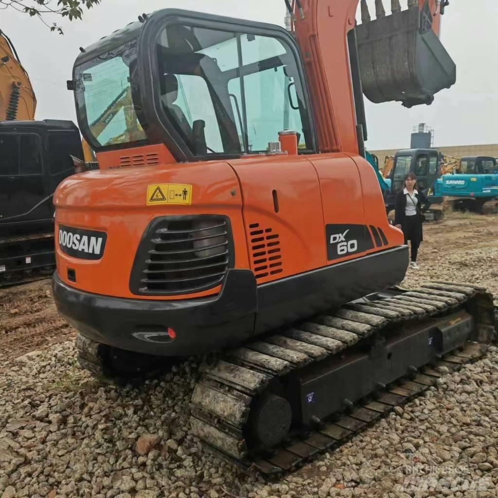 Doosan DX60 Mini Escavadoras <7t