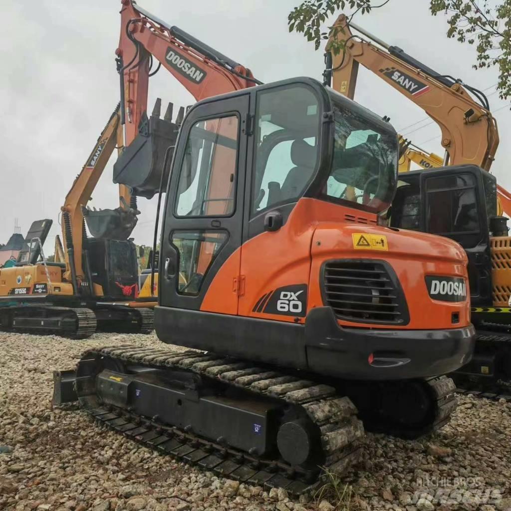 Doosan DX60 Mini Escavadoras <7t