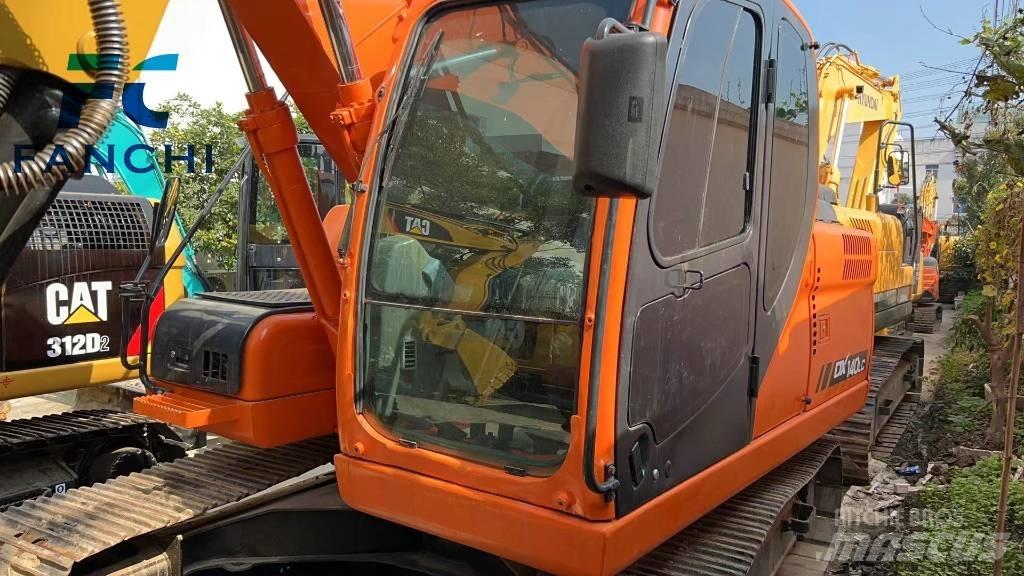 Doosan DX 140 LC Escavadoras de rodas