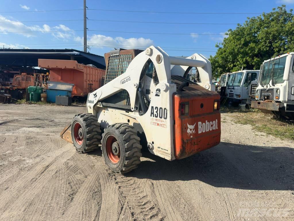 Bobcat A 300 Carregadoras de direcção deslizante