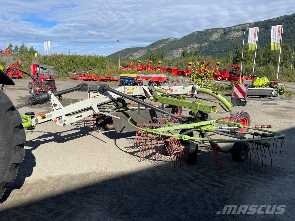 CLAAS Liner 2600 Ancinho virador