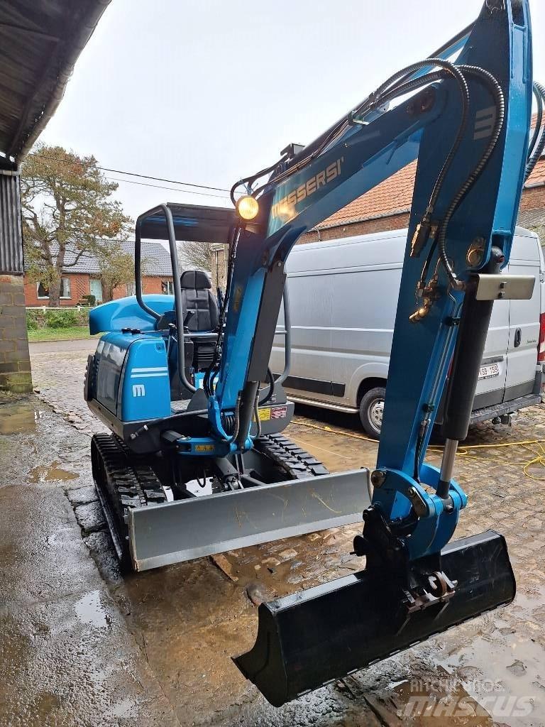 Messersi M-35K Mini Escavadoras <7t