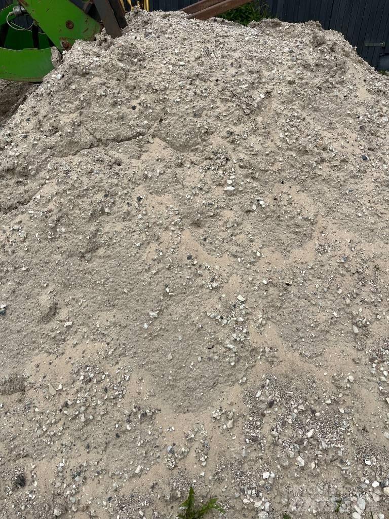 MB Crusher HD207S Baldes