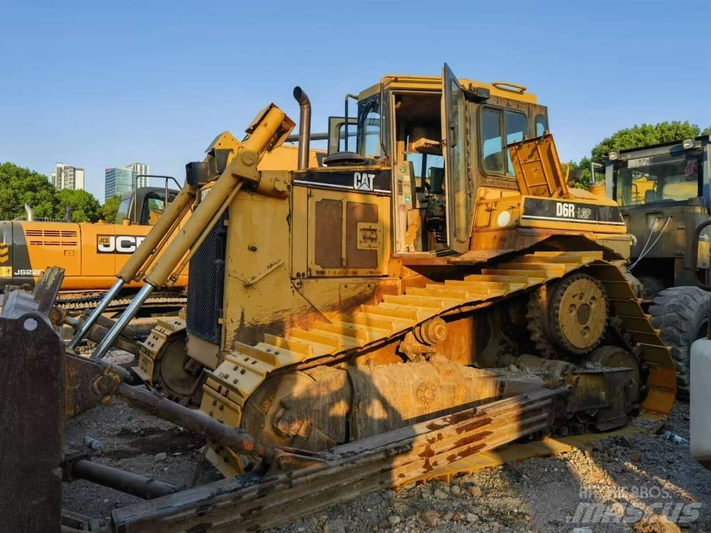 CAT D 6 R Dozers - Tratores rastos