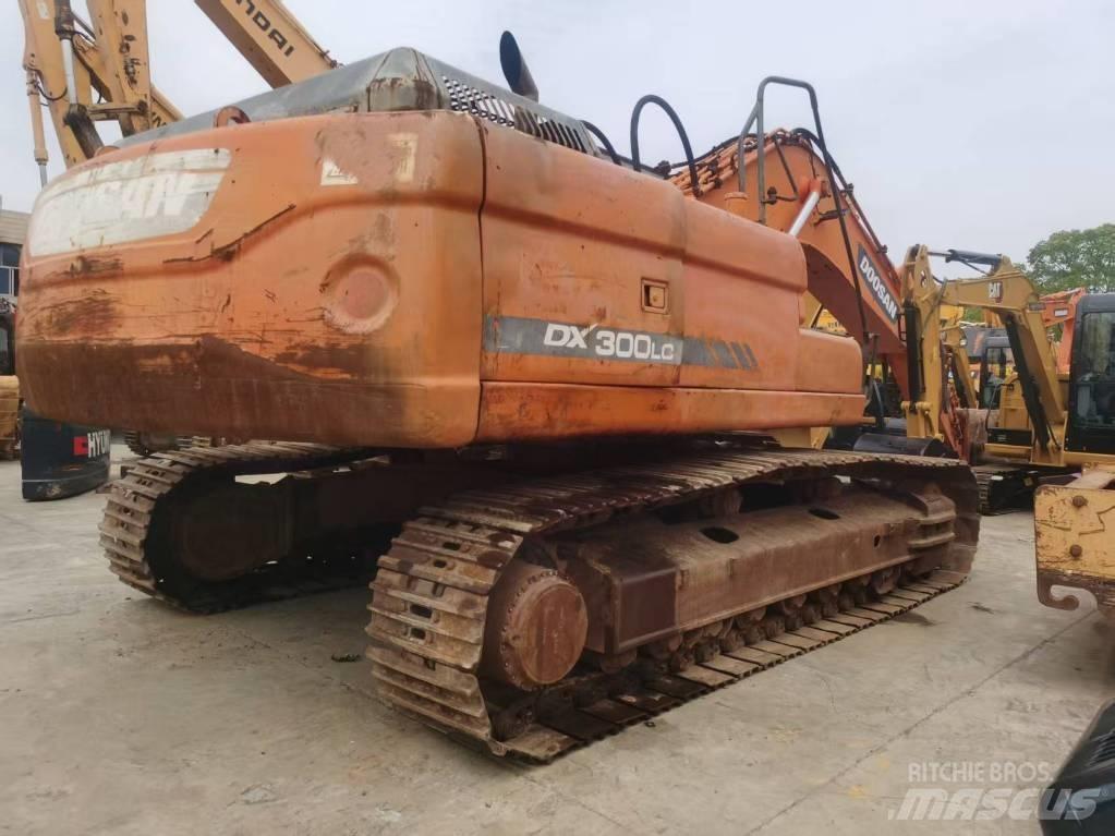 Doosan DX 300 LC Escavadoras de rastos