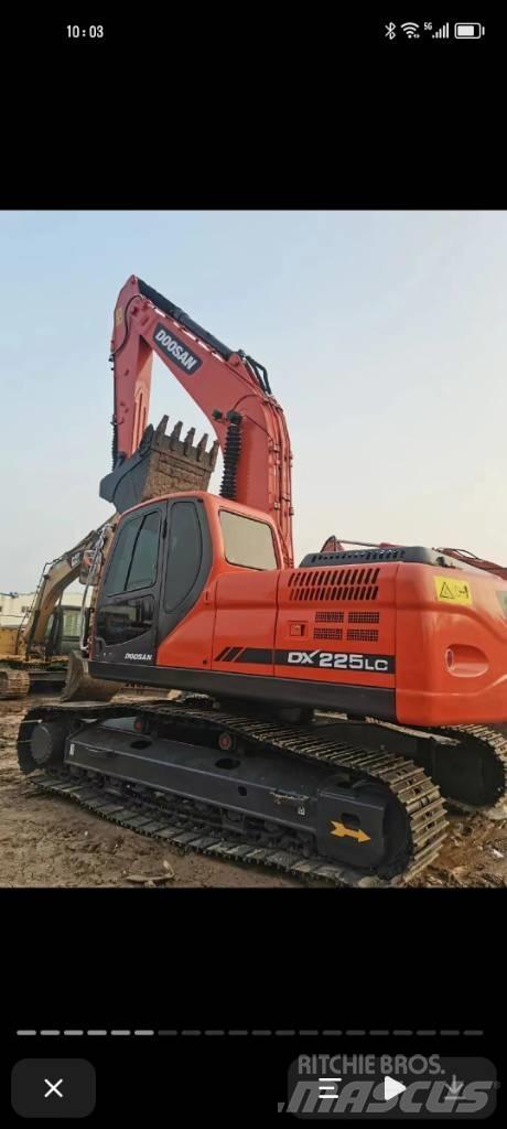 Doosan DX 220 Escavadoras de rastos