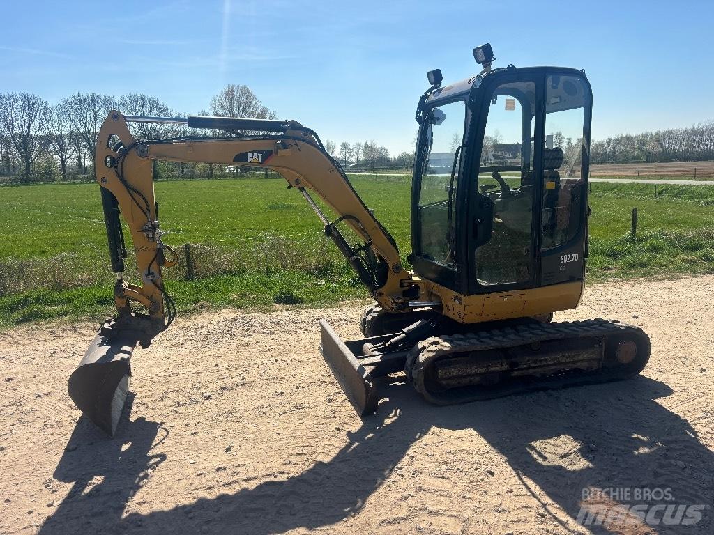 CAT 302.7 D Mini Escavadoras <7t