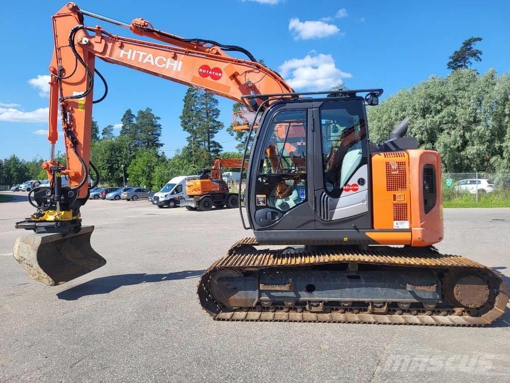 Hitachi ZX 135 US-6 Escavadoras de rastos