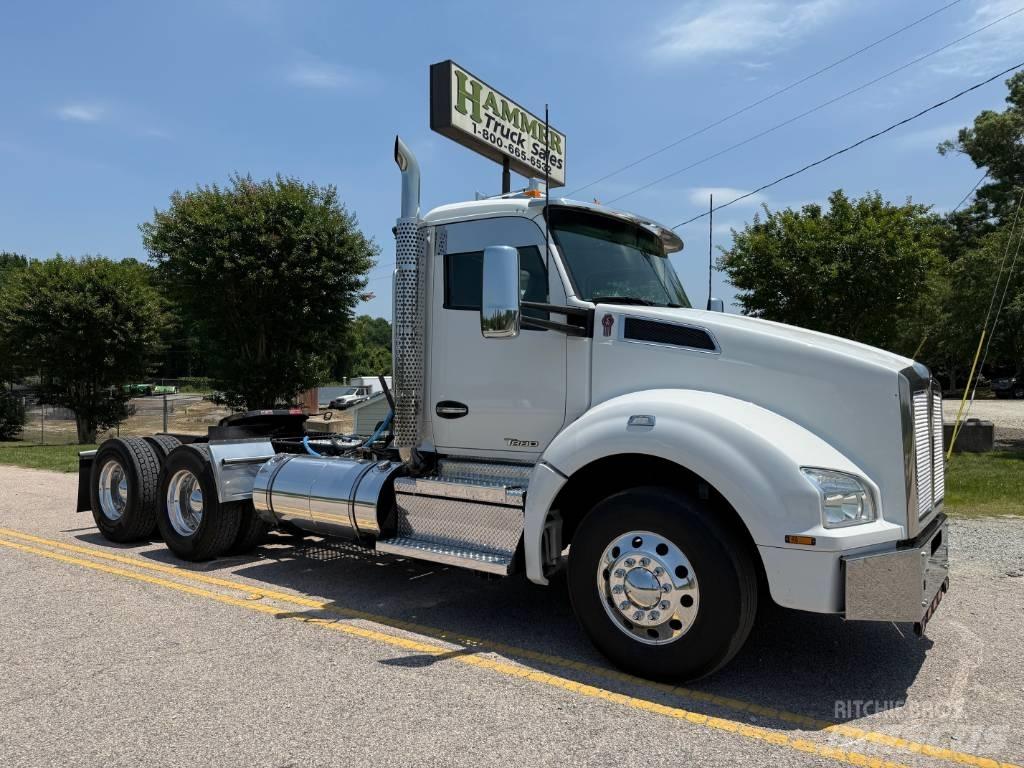 Kenworth T 880 Tractores (camiões)
