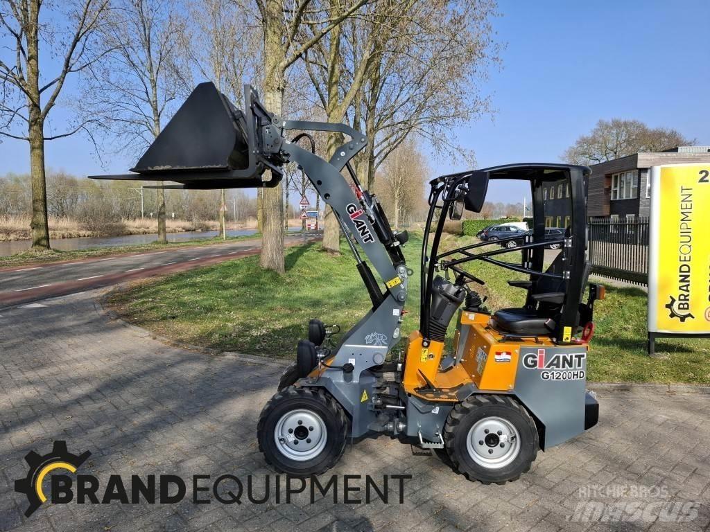 GiANT G1200HD Pás carregadoras de rodas