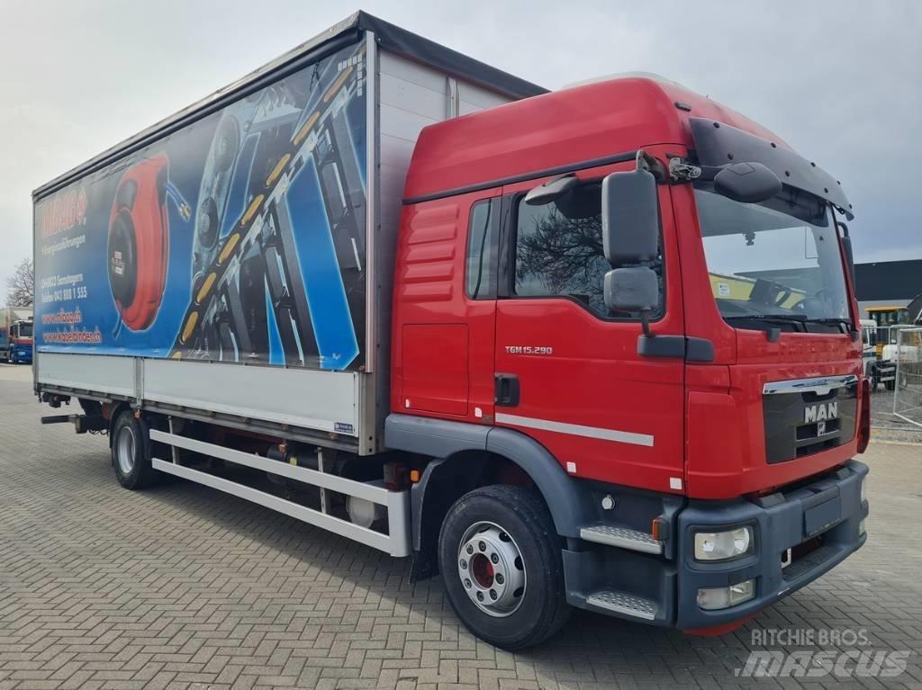 MAN 15.290 / 7.7m / LIFT Camiões caixa cortinas laterais