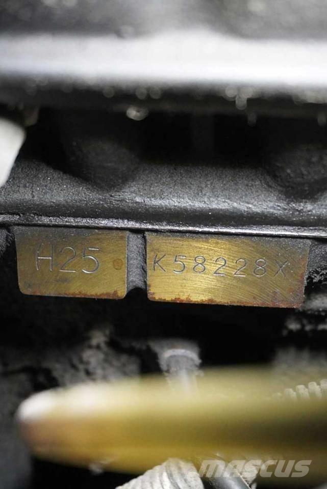 Nissan UGD02 A 32 PQ Empilhadores a gás