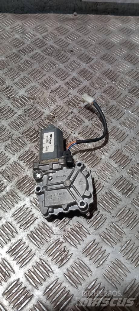Scania R 440   1442292 Cabines e interior