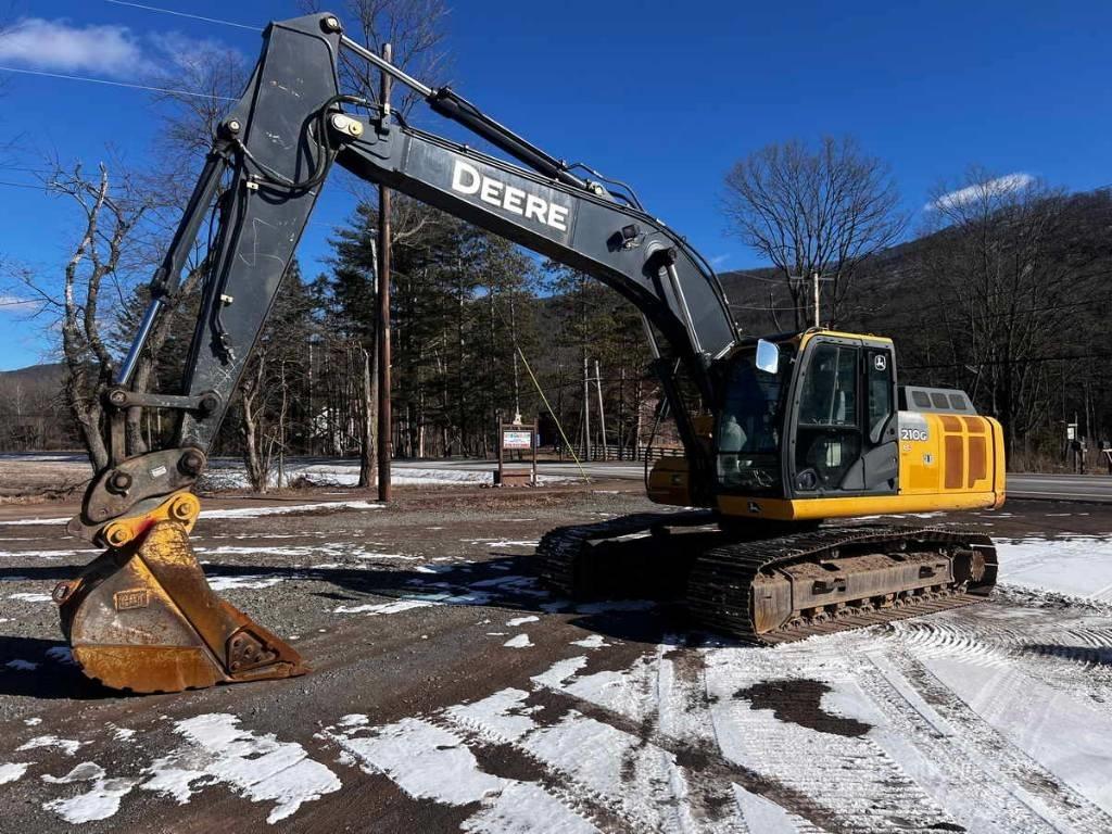 DEERE 210G LC Escavadoras de rastos
