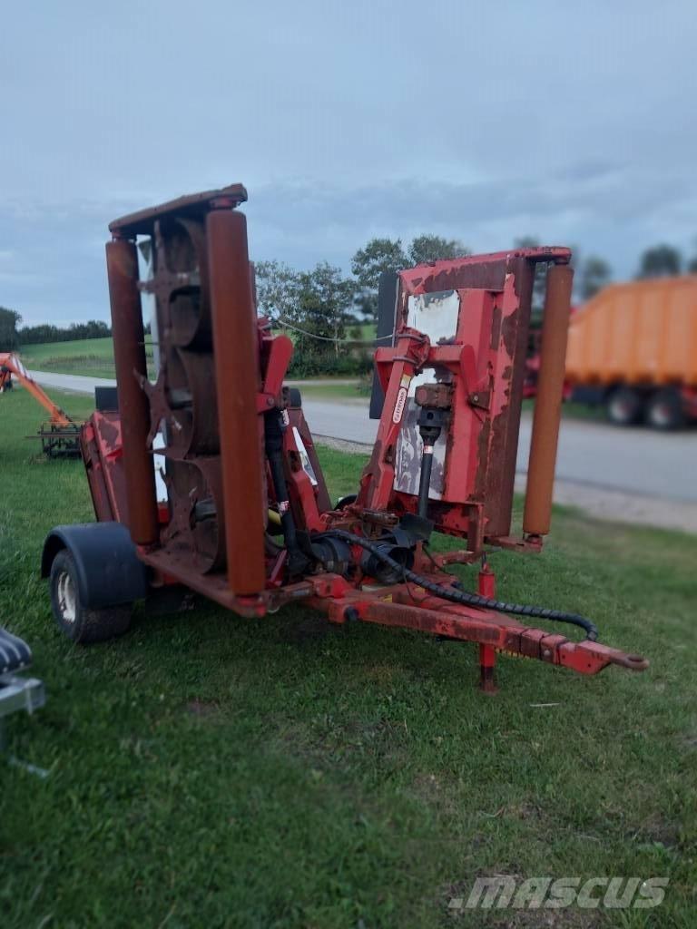 Trimax G2 493 DL Corta-Relvas montadas e arrastadas