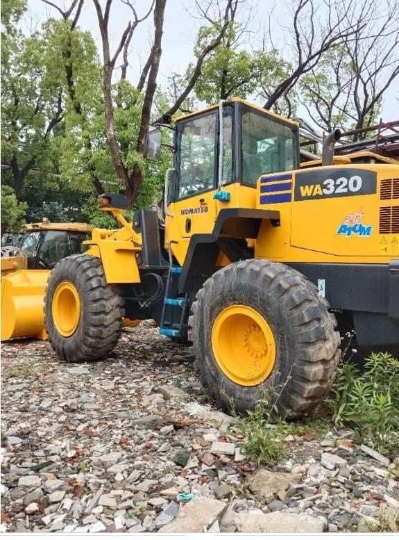 Komatsu WA 320-5 Pás carregadoras de rodas