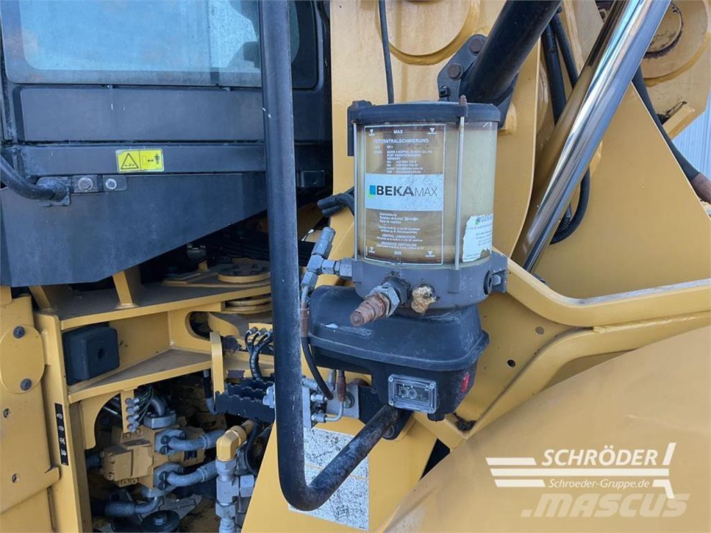  938 M Pás carregadoras de rodas