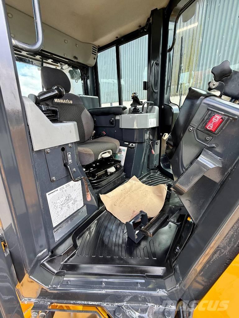 Komatsu D 61 PXi-24 Dozers - Tratores rastos