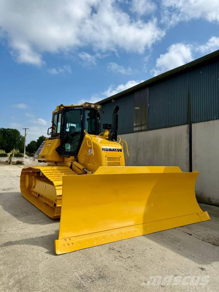 Komatsu D 61 PXi-24 Dozers - Tratores rastos