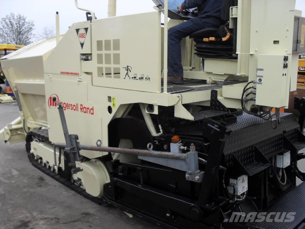 ABG Titan 2820 Pavimentadoras de asfalto