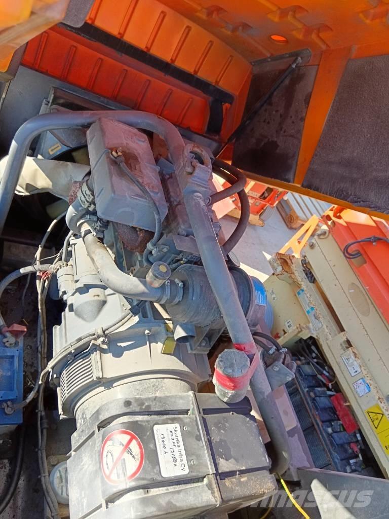 Atlas Copco QAX 30 Geradores Diesel