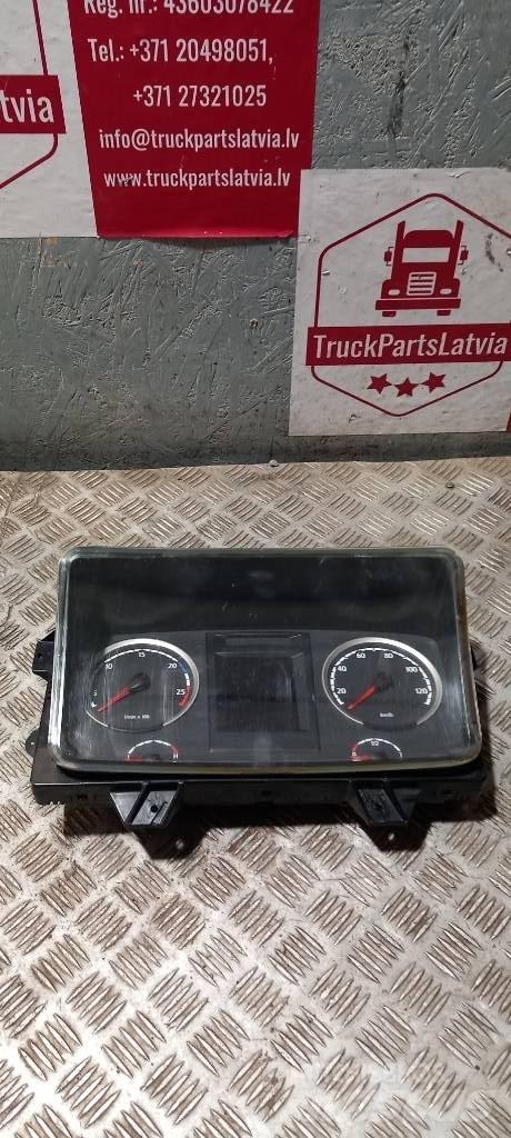Scania R 440    2052210 Cabines e interior