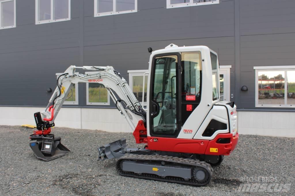 Takeuchi TB 225 Mini Escavadoras <7t