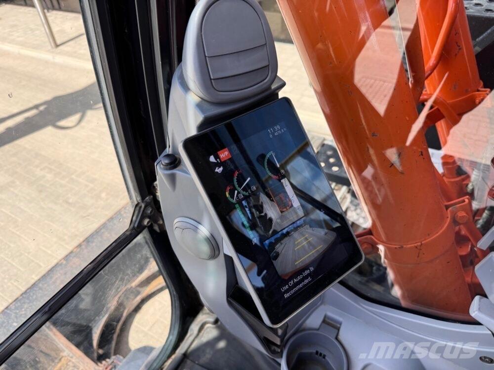 Hitachi ZX135USBL-7 Escavadoras de rastos