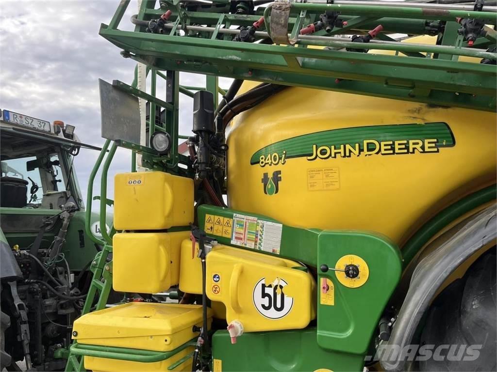 John Deere 840 TF Pulverizadores rebocados