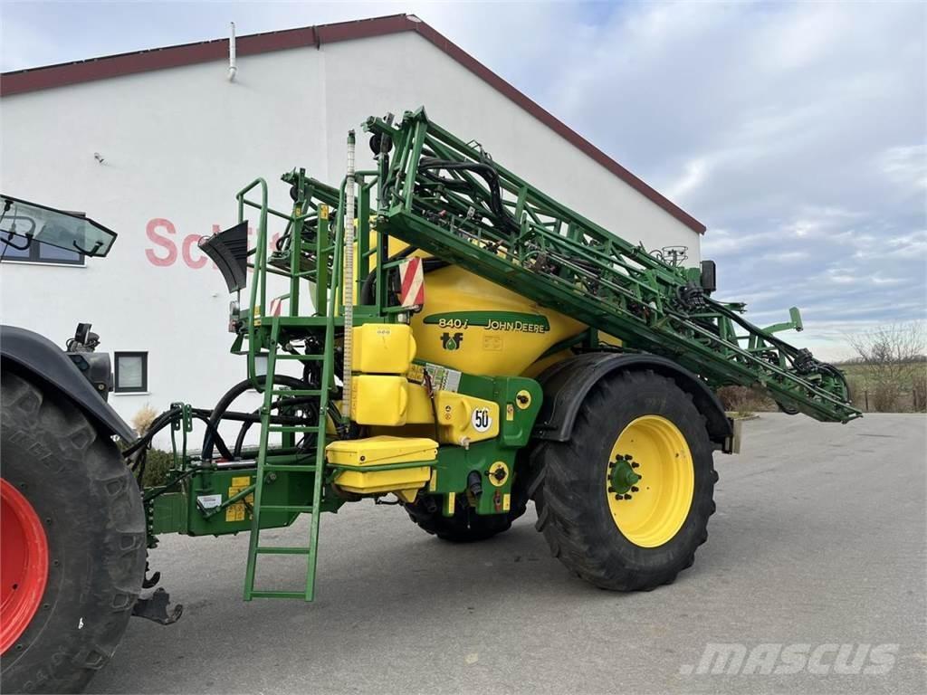 John Deere 840 TF Pulverizadores rebocados