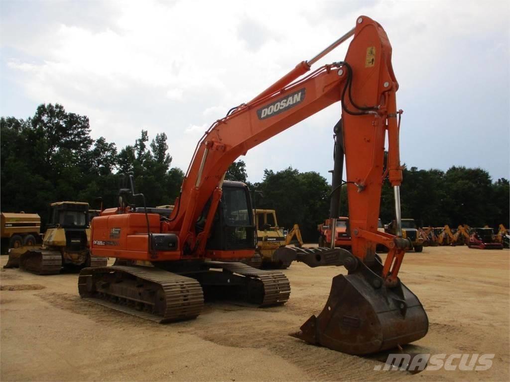 Doosan dx225 Escavadoras de rastos