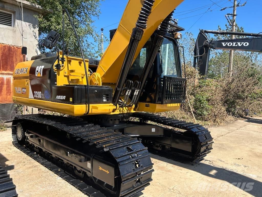 CAT 320D2L Escavadoras de rastos