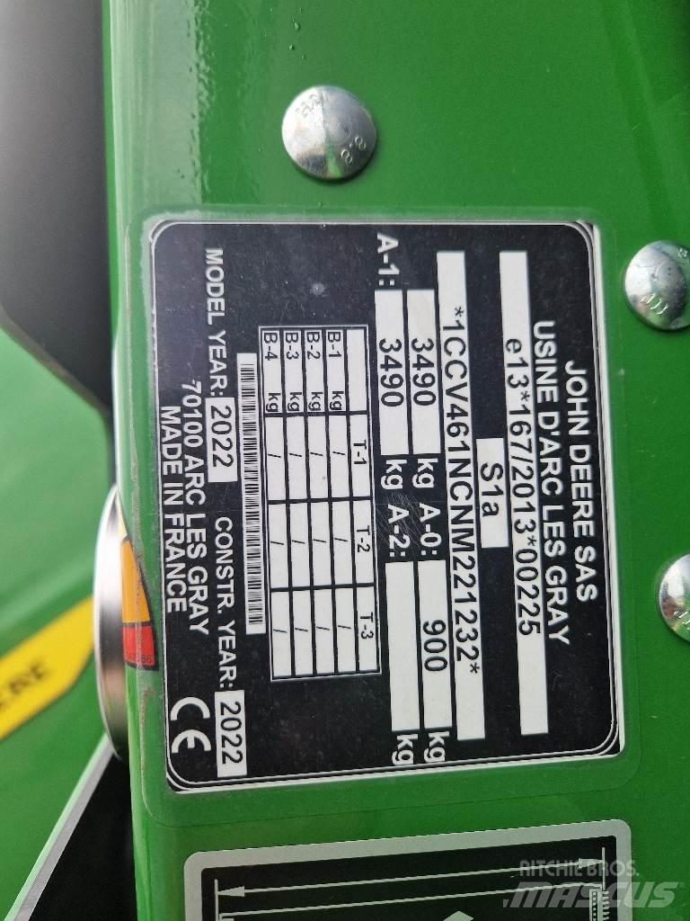 John Deere V461M Enfardadeira de rolos