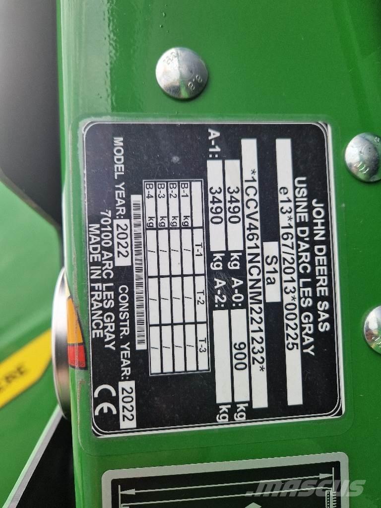 John Deere V461M Enfardadeira de rolos
