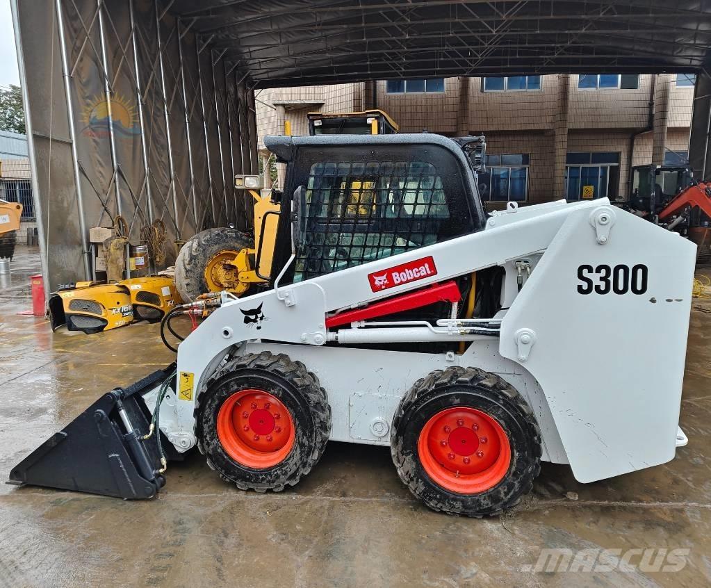 Bobcat S 300 Carregadoras de direcção deslizante