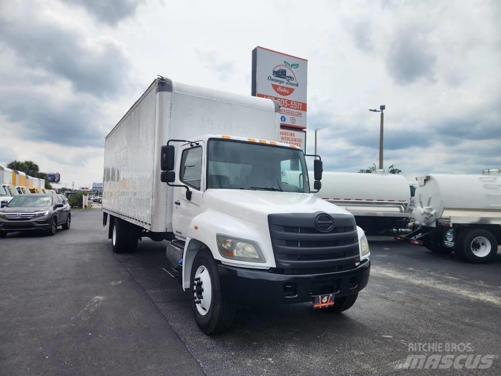 Hino 268 Camiões de caixa fechada