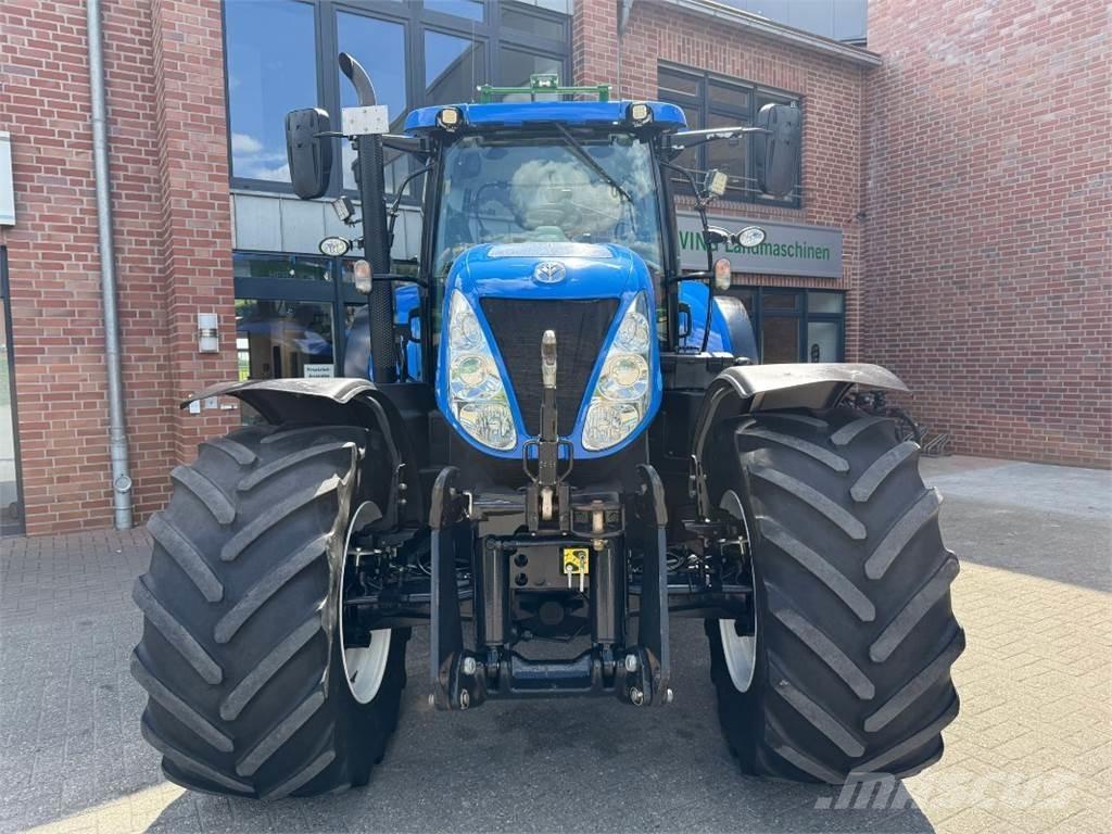 New Holland T7.220 Tratores Agrícolas usados