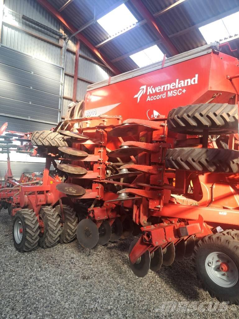  Såmaskine Kverneland Perfuradoras combinadas