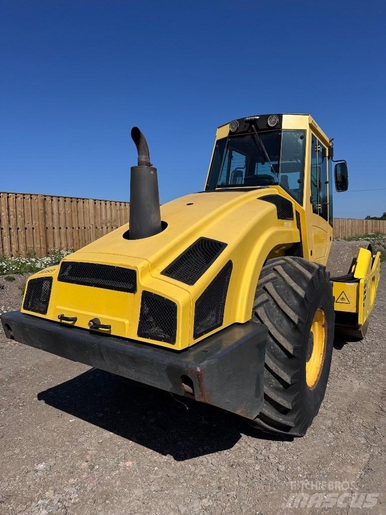 Bomag BW 213 D H-4 Cilindros Compactadores monocilíndricos