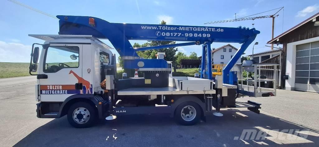 Palfinger P300 KS Plataformas aéreas montadas em camião