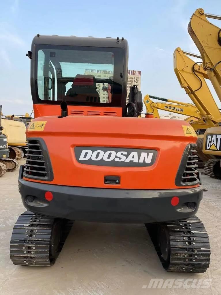 Doosan DX60-9C Mini Escavadoras <7t