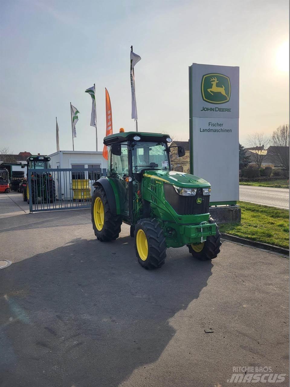 John Deere 5075GN Tratores Agrícolas usados