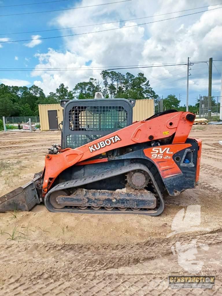 Kubota SVL 95-2 S Carregadoras de direcção deslizante