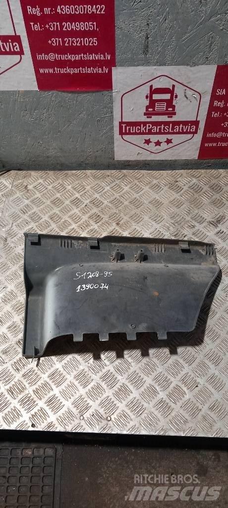 Scania 94 D.   1390074 Cabines e interior